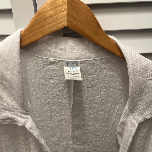 Swimsuit cover - Picture 4 of 8